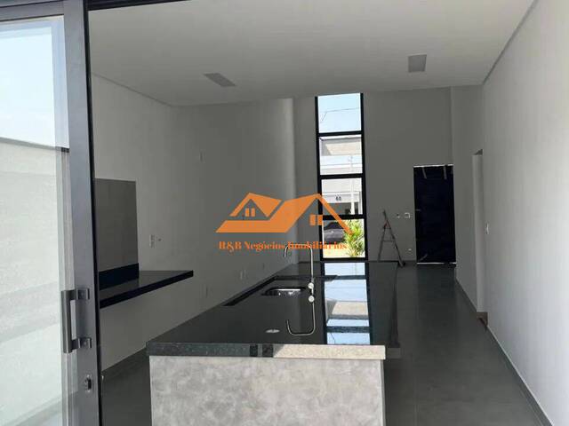 Venda em Cajuru do Sul - Sorocaba